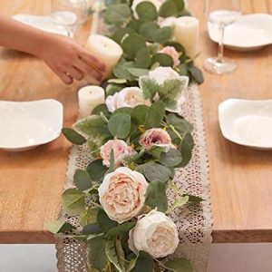 Artificial flowers garland