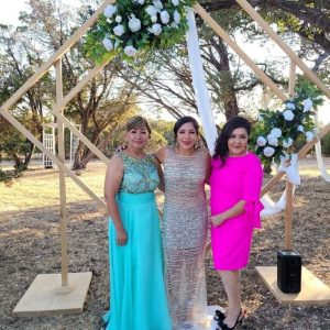 Diamond Wooden Arch Backdrop